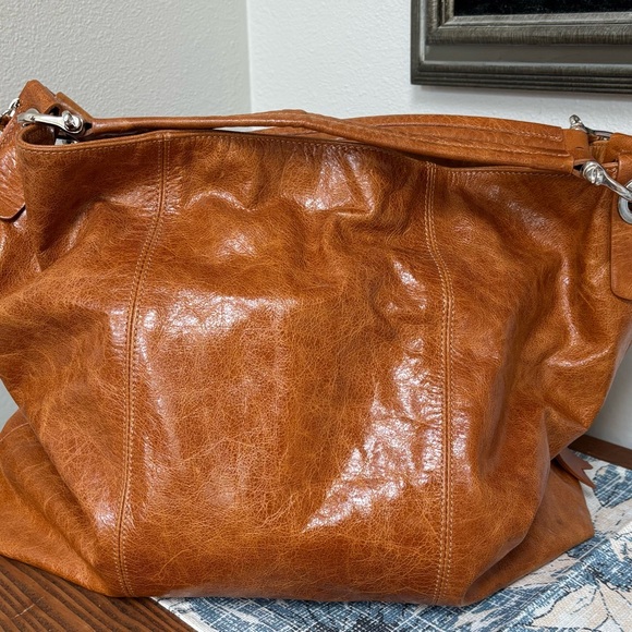 Gianni Chiarini Rich Redish- Tan or Brown Hobo Style Leather Bag - Picture 5 of 14